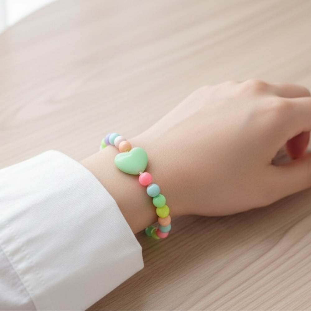 Pastel heart bracelet